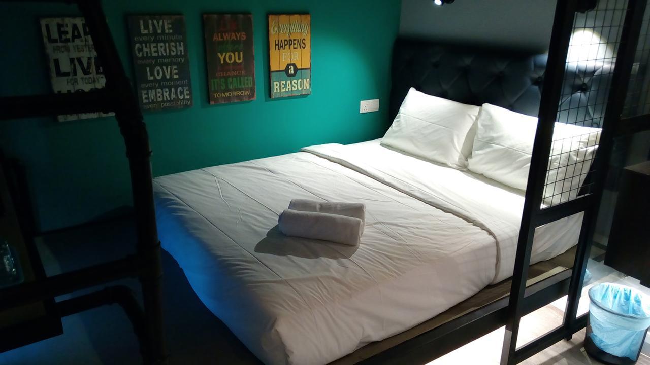 Tube Hotel Klebang Melaka Kültér fotó